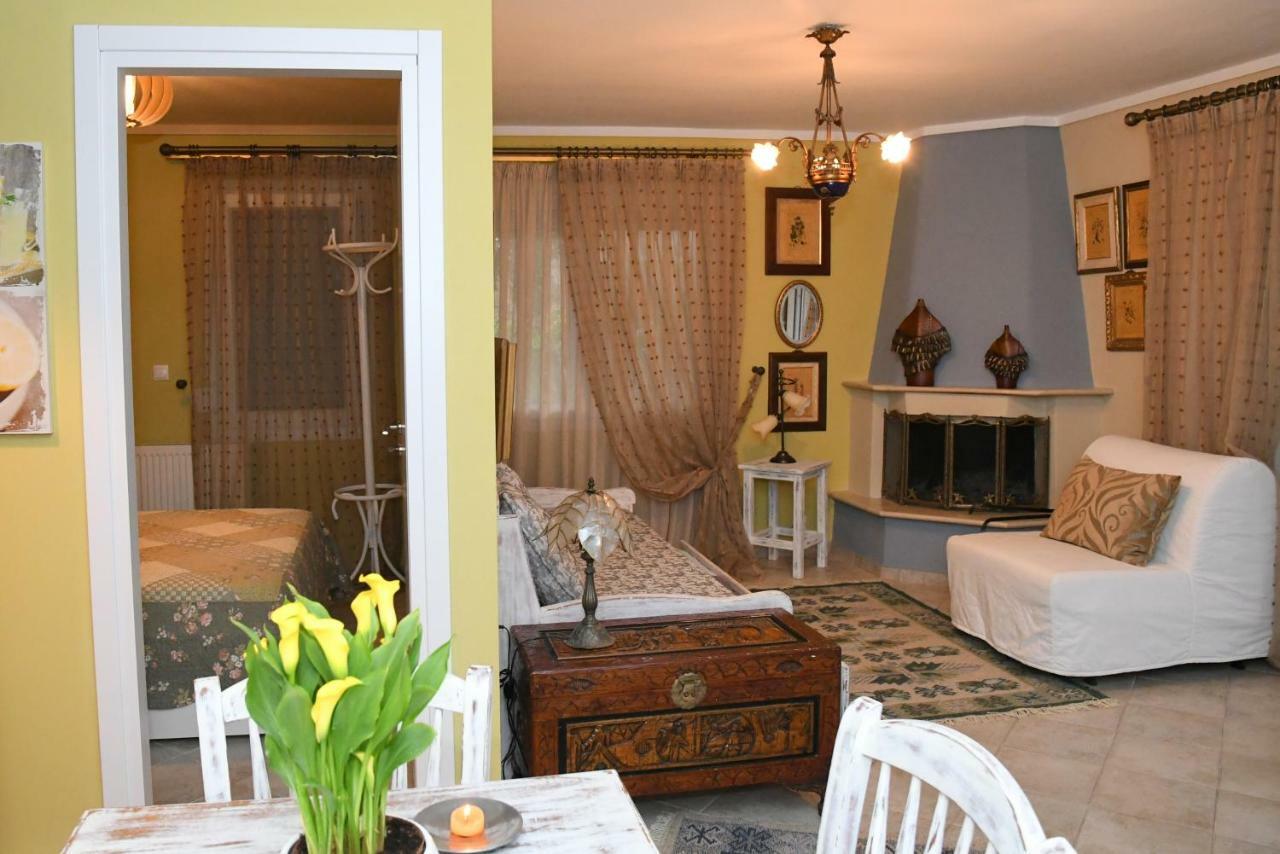 Studio On The Beach With Private Garden Agia Triada  Exterior photo